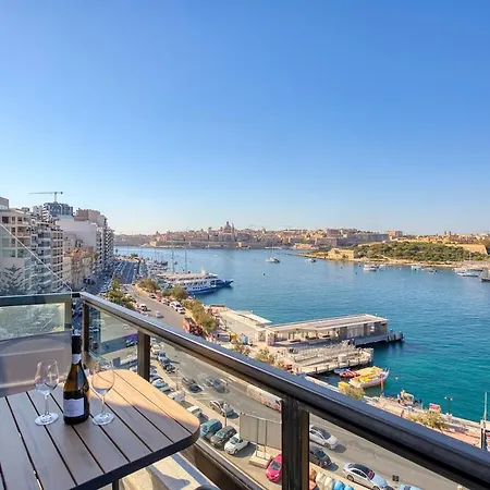 Sea Breeze Seafront With Valletta Views Sliema