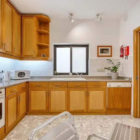 Sea Breeze Seafront With Valletta Views Sliema