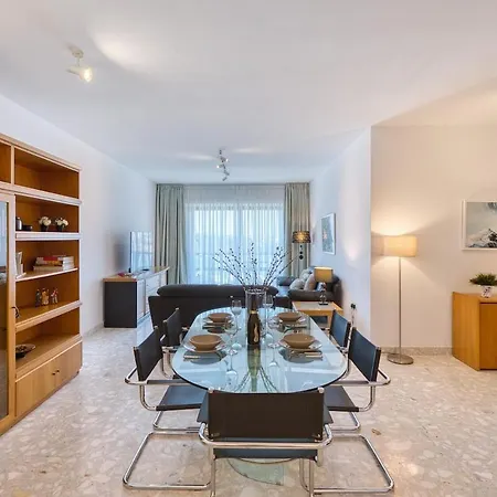 Sea Breeze Seafront With Valletta Views Sliema