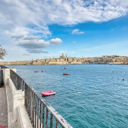 Sea Breeze Seafront With Valletta Views