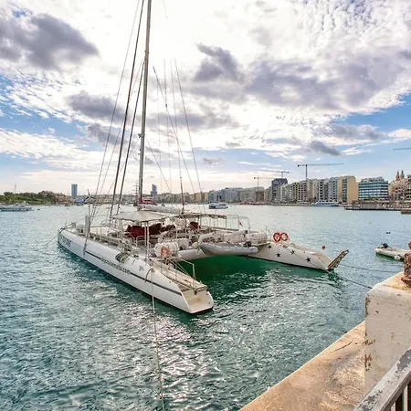 Sea Breeze Seafront With Valletta Views