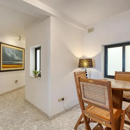 Apartman Sea Breeze Seafront With Valletta Views Sliema