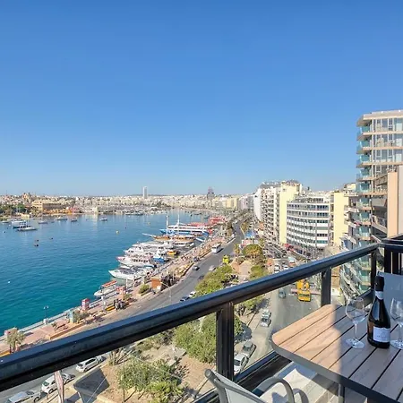 Sea Breeze Seafront With Valletta Views * Sliema