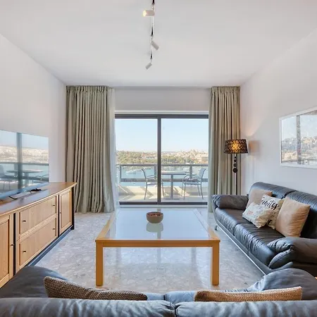 Sea Breeze Seafront With Valletta Views Apartman *