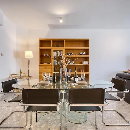 Sea Breeze Seafront With Valletta Views Apartman Sliema